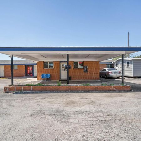 Oyo Hotel Luling Tx Downtown I-10/Us-90 מראה חיצוני תמונה