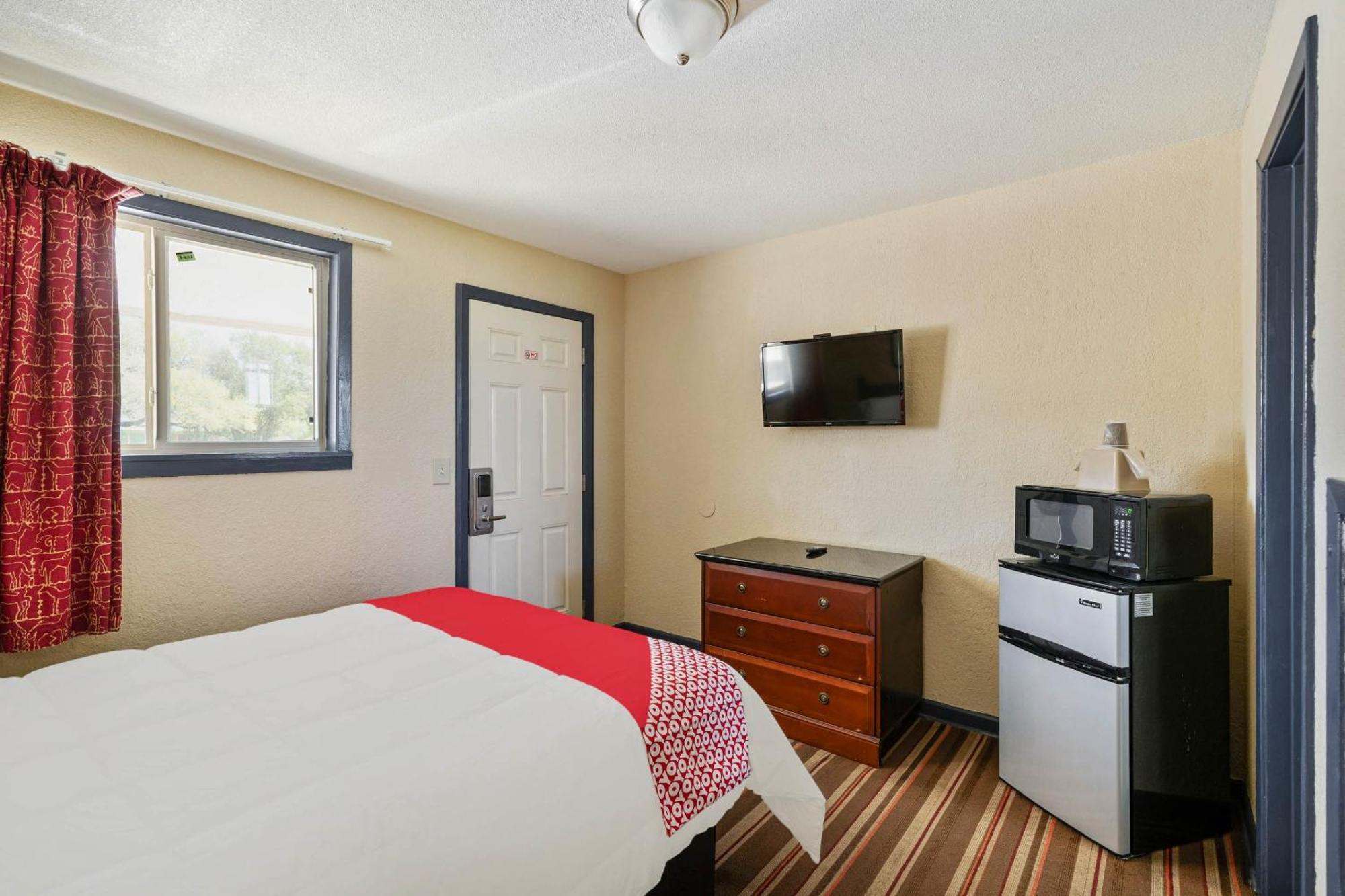 Oyo Hotel Luling Tx Downtown I-10/Us-90 מראה חיצוני תמונה
