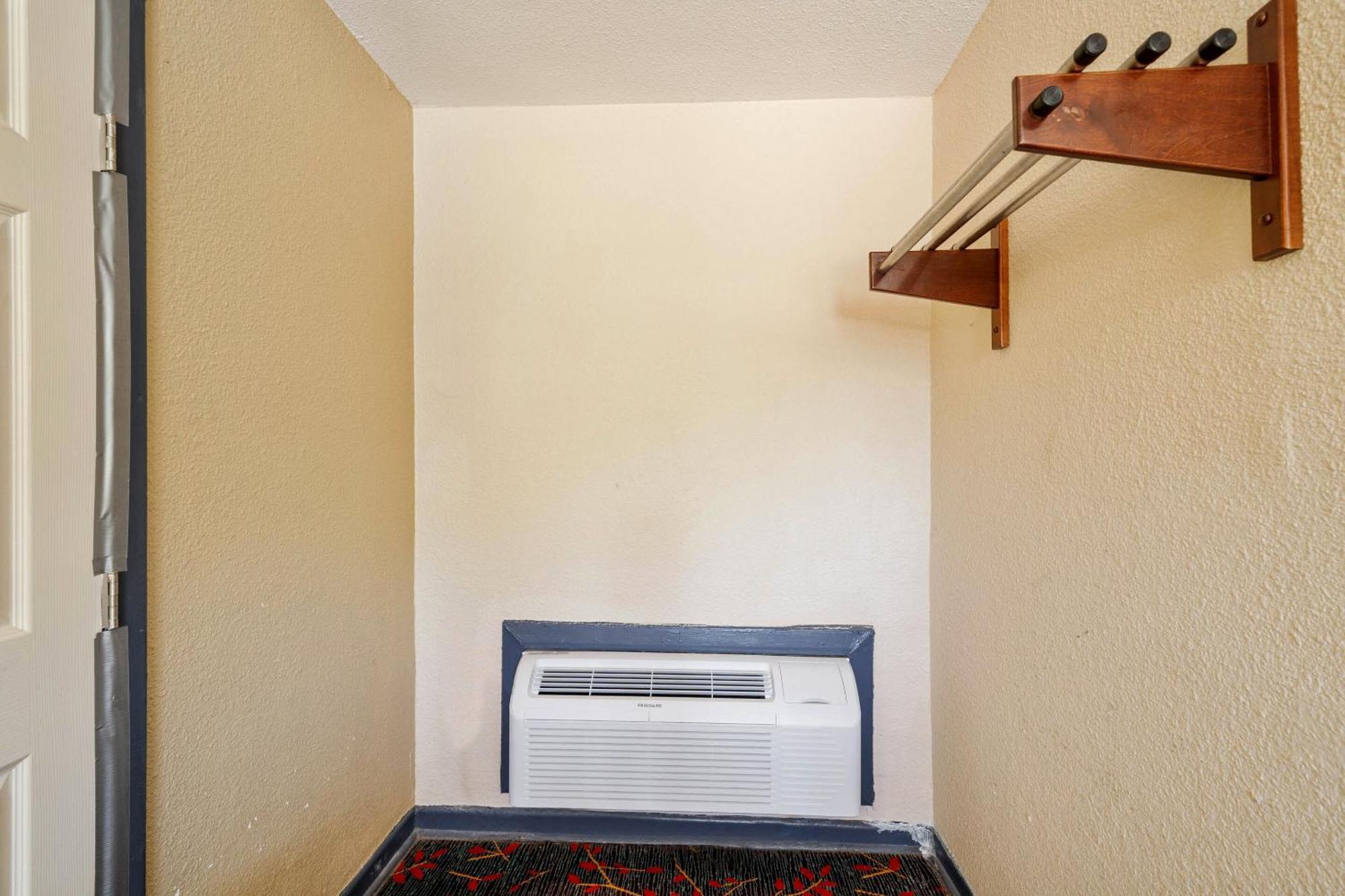 Oyo Hotel Luling Tx Downtown I-10/Us-90 מראה חיצוני תמונה