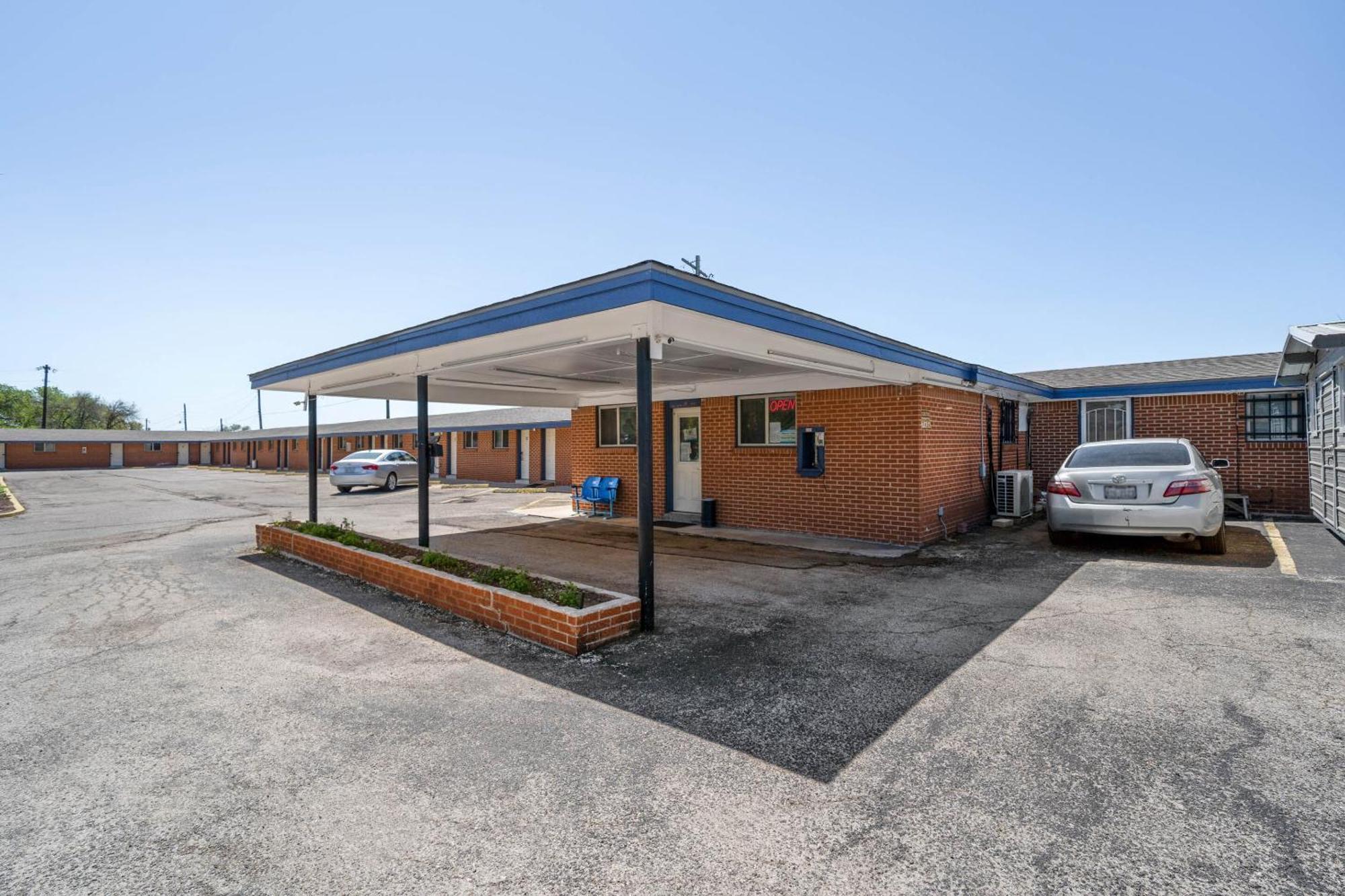 Oyo Hotel Luling Tx Downtown I-10/Us-90 מראה חיצוני תמונה