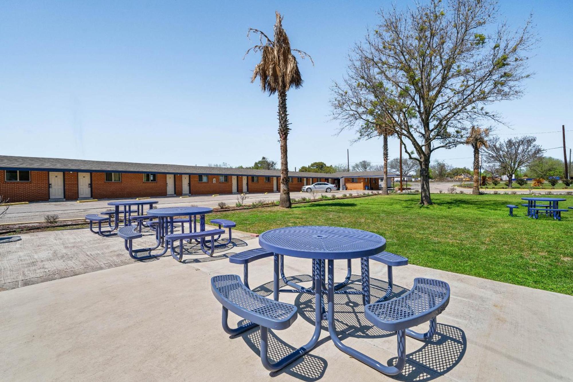 Oyo Hotel Luling Tx Downtown I-10/Us-90 מראה חיצוני תמונה