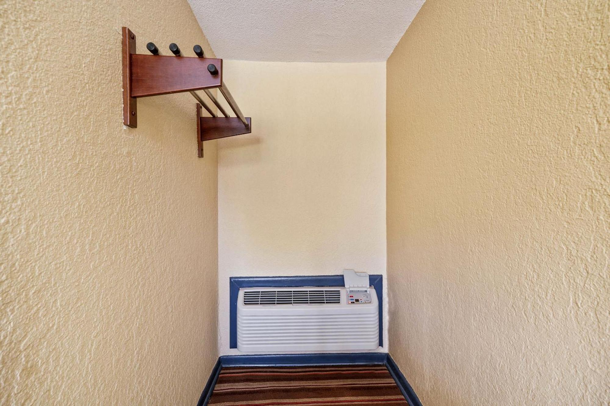 Oyo Hotel Luling Tx Downtown I-10/Us-90 מראה חיצוני תמונה